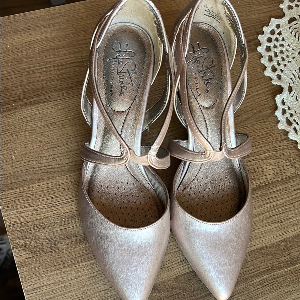Elegant Women's Strappy Heels - Rose Gold